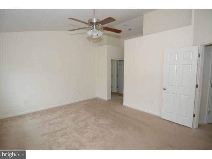 32 Lardner Road Burlington, NJ 08016 - Photo 16 of 25 Bedroom - Main