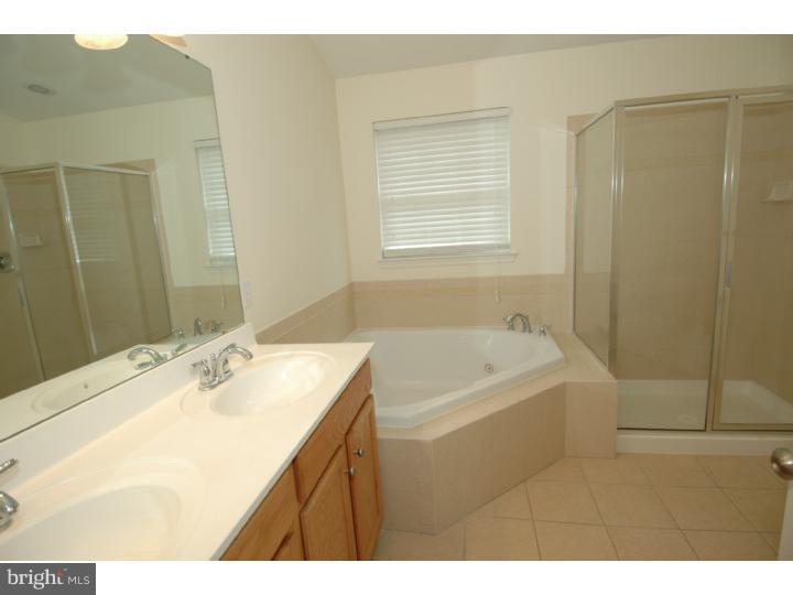 32 Lardner Road Burlington, NJ 08016 - Photo 17 of 25 Bathroom