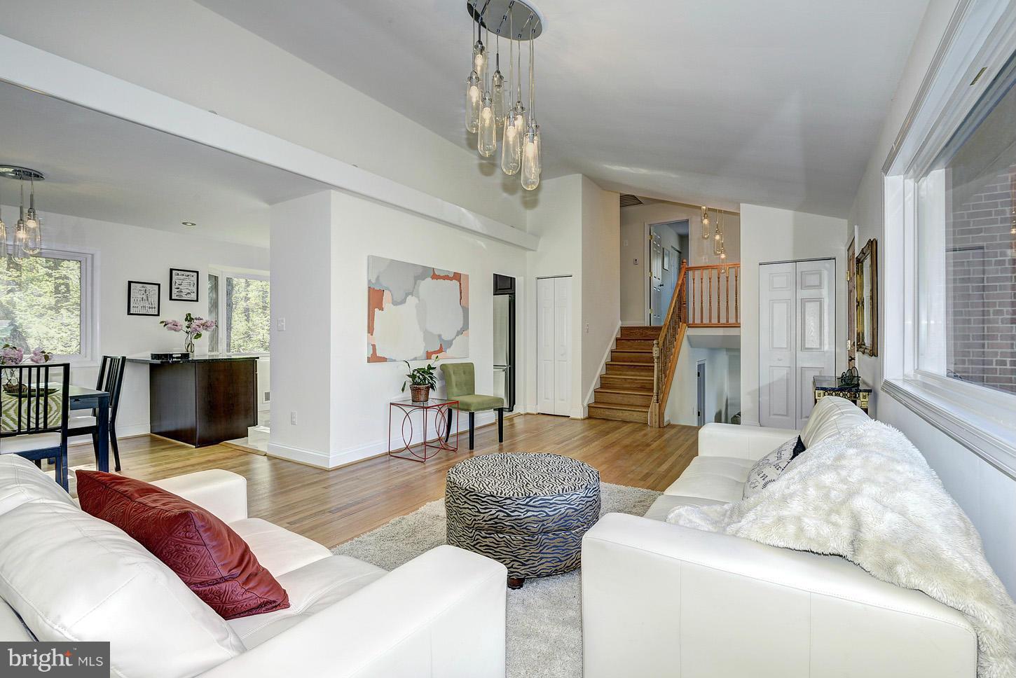 8808 Spring Valley Road Chevy Chase, MD 20815 - Photo 5 of 24 Living Room