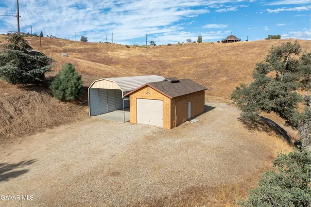 a view of residential houses and city space