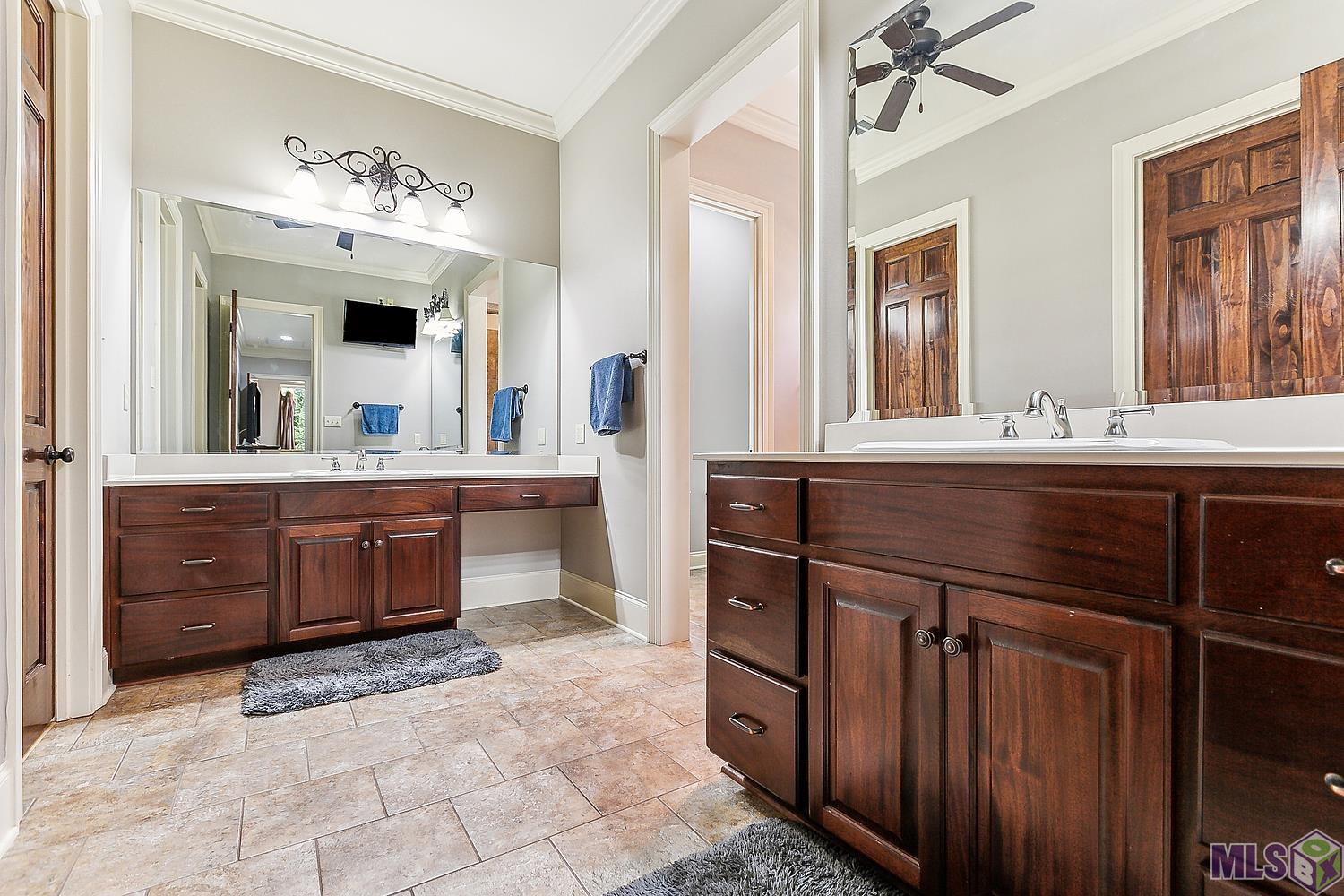 38047 Maple Ridge Drive Prairieville, LA 70769 - Photo 11 of 27 Gallery Image 11