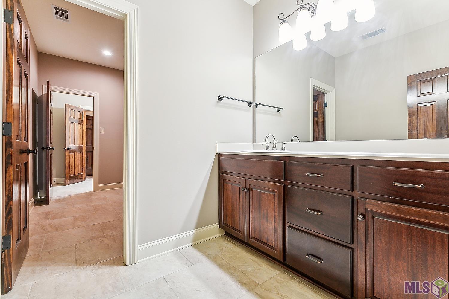 38047 Maple Ridge Drive Prairieville, LA 70769 - Photo 17 of 27 Gallery Image 17