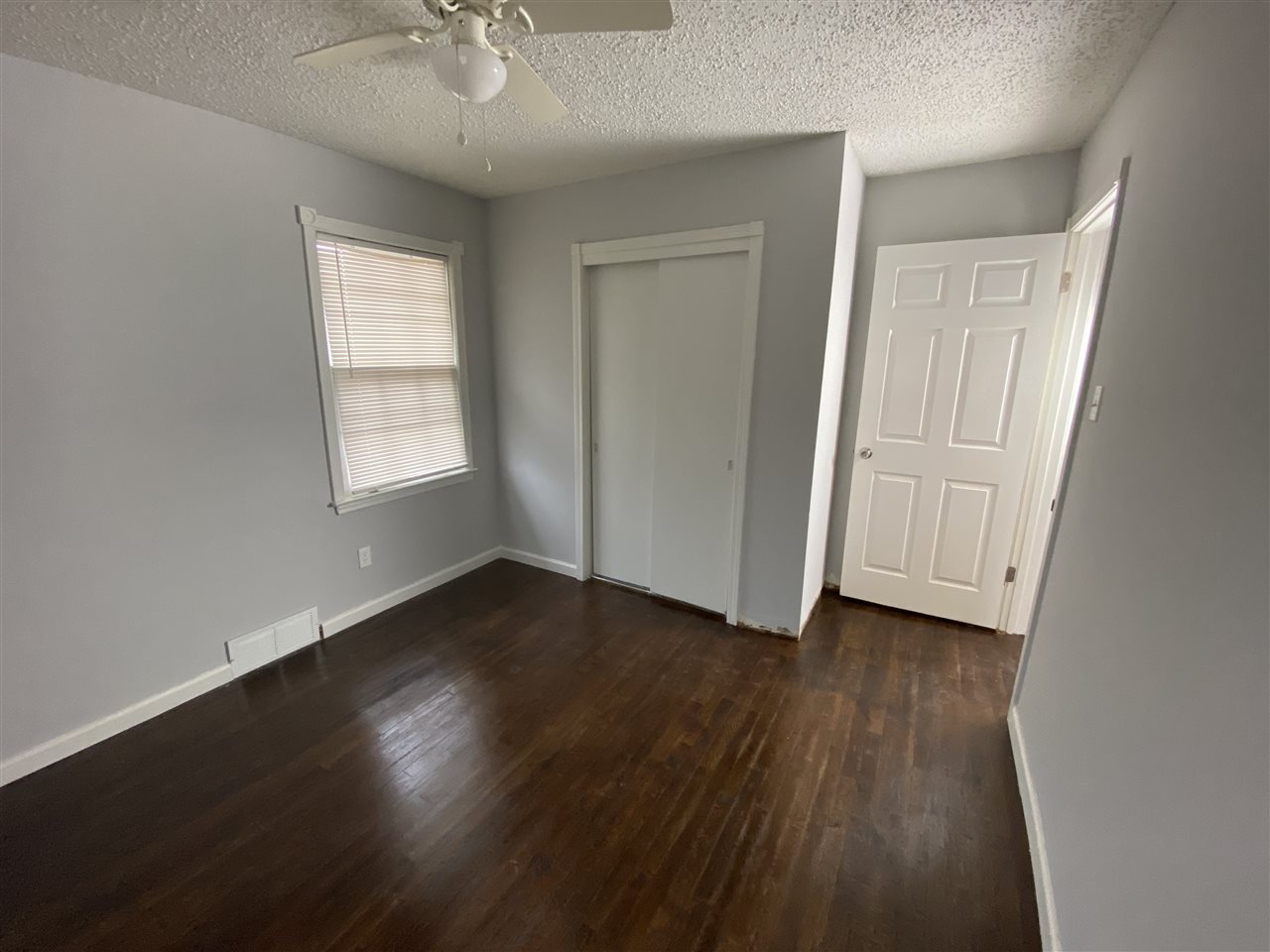 4319 Hudgins Road Memphis, TN 38116 - Photo 14 of 23 Gallery Image 14