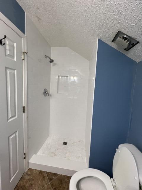 5 Neptune Drive Mary Esther, FL 32569 - Photo 22 of 32 a bathroom with a sink toilet and shower