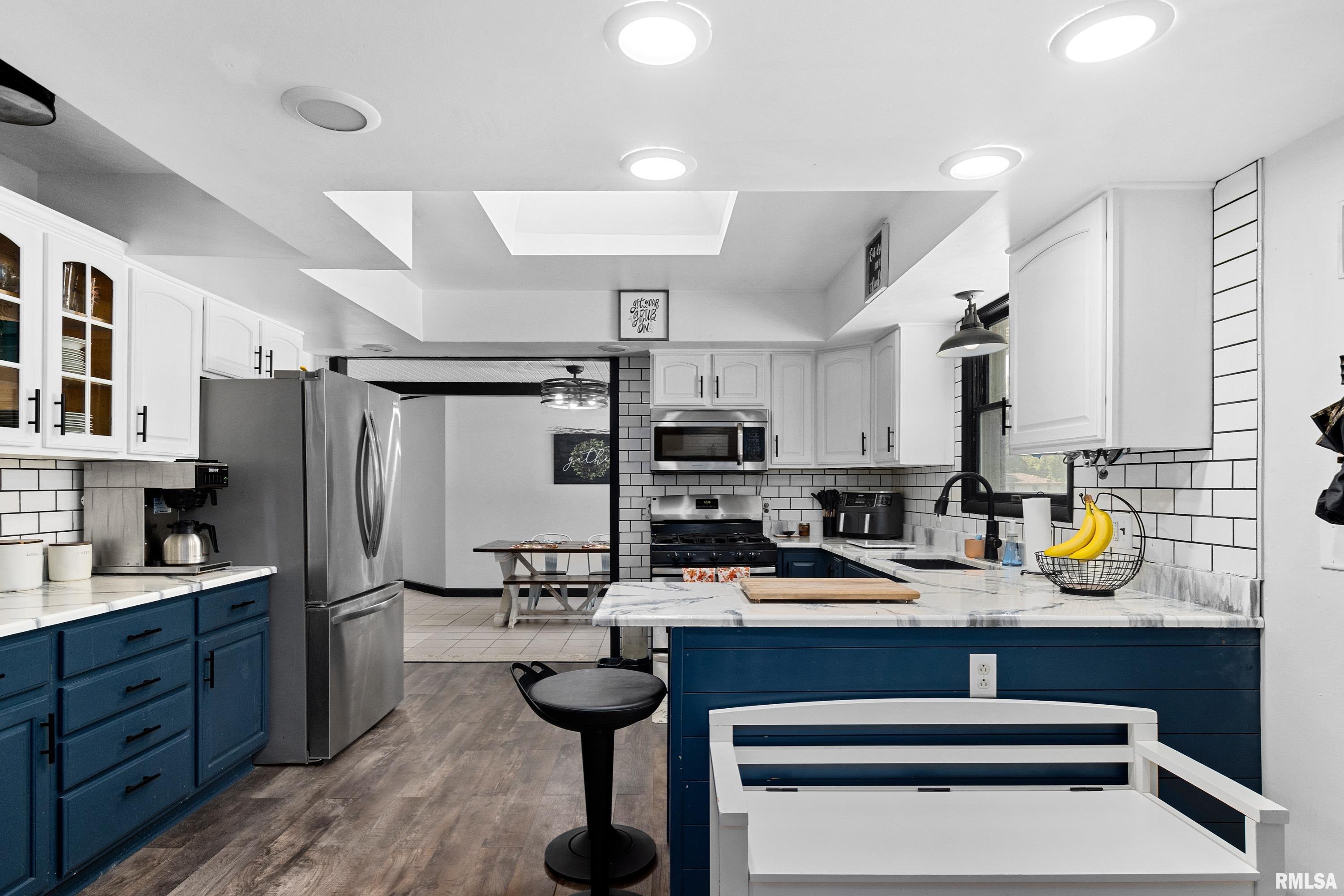 1126 East Truitt Road Chillicothe, IL 61523 - Photo 11 of 38