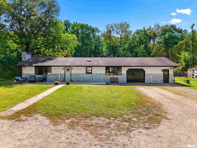 $180,000 | 1126 East Truitt Road, Chillicothe, IL 61523