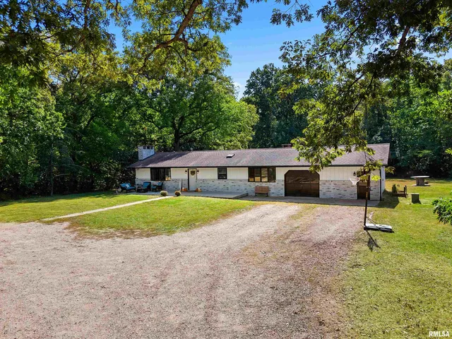 $180,000 | 1126 East Truitt Road, Chillicothe, IL 61523