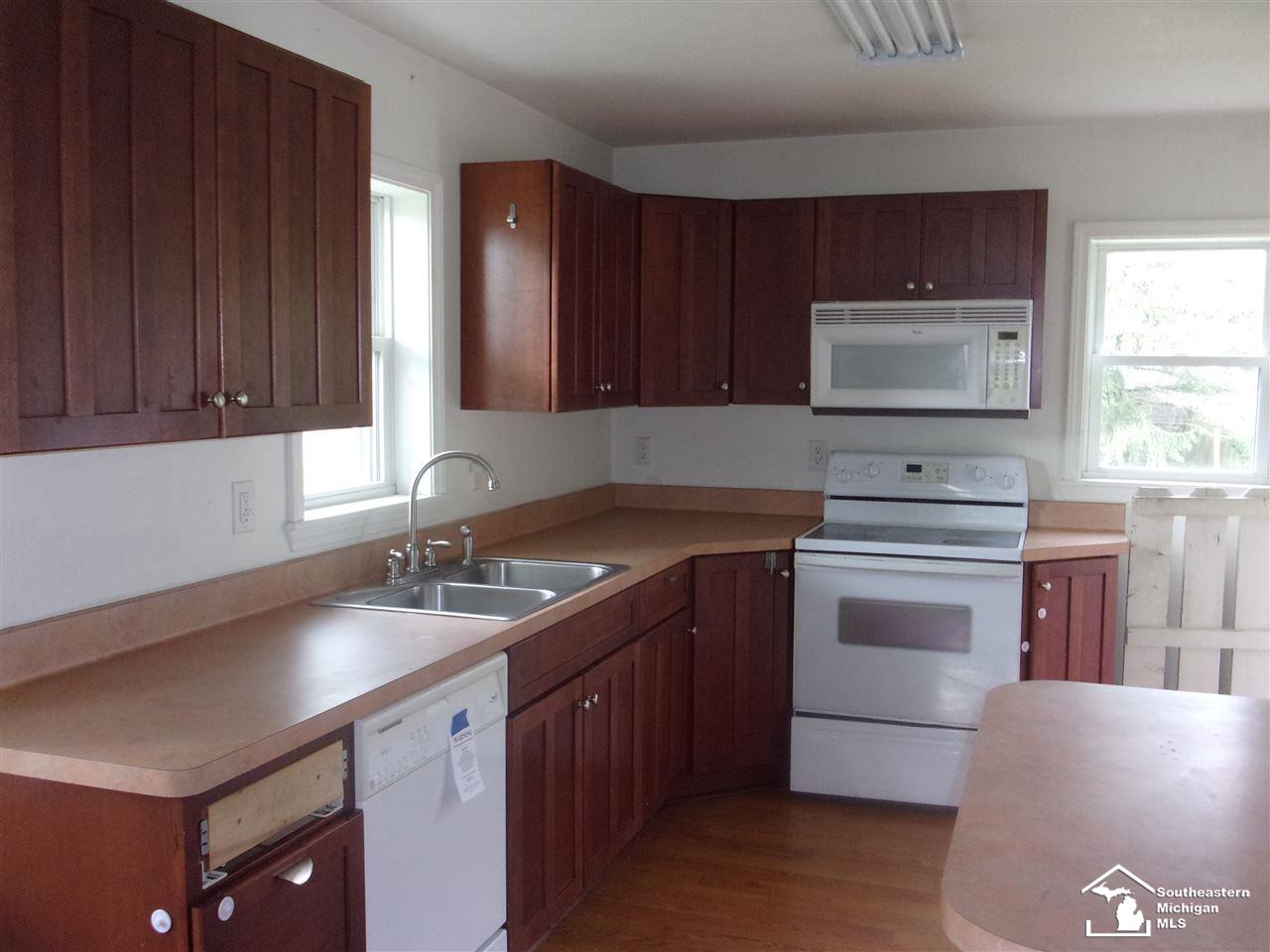 2068 East Erie Road Erie, MI 48133 - Photo 7 of 21