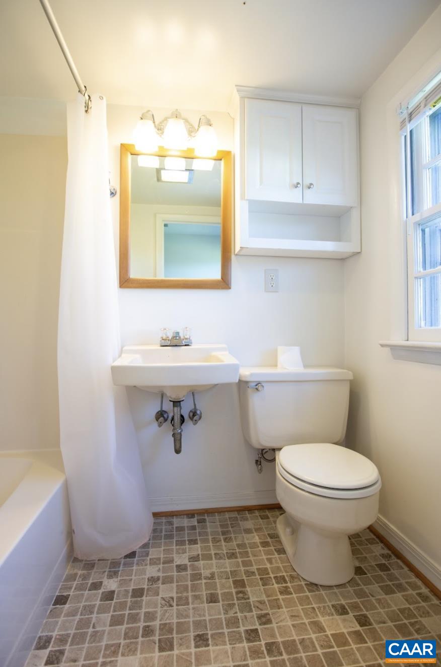 1605 Buck Road Crozet, VA 22932 - Photo 26 of 33 Gallery Image 26