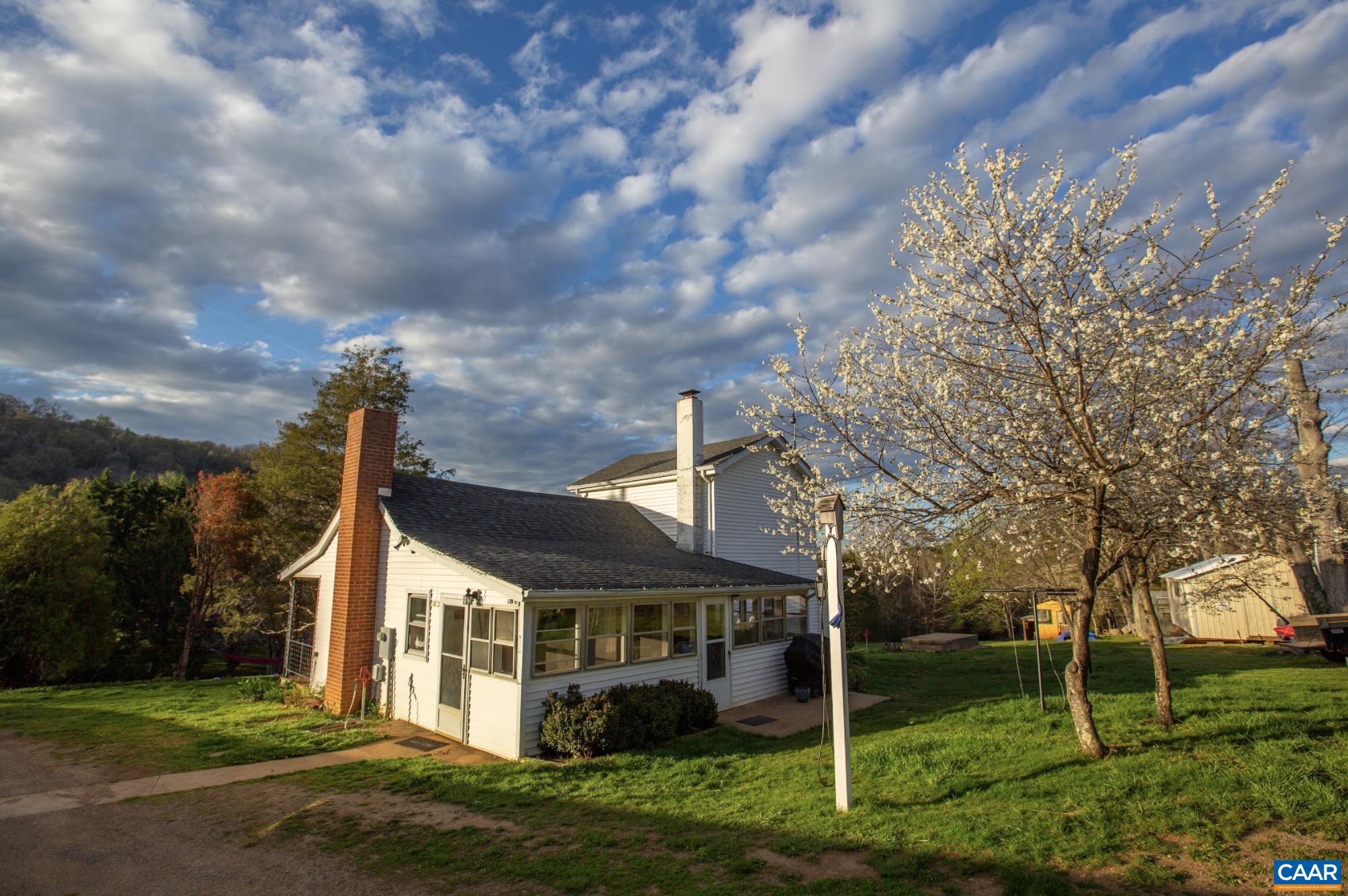 1605 Buck Road Crozet, VA 22932 - Photo 4 of 33 Gallery Image 4