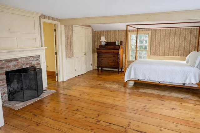 $1,100,000 | 69 Allyn Lane, Barnstable, MA 02630