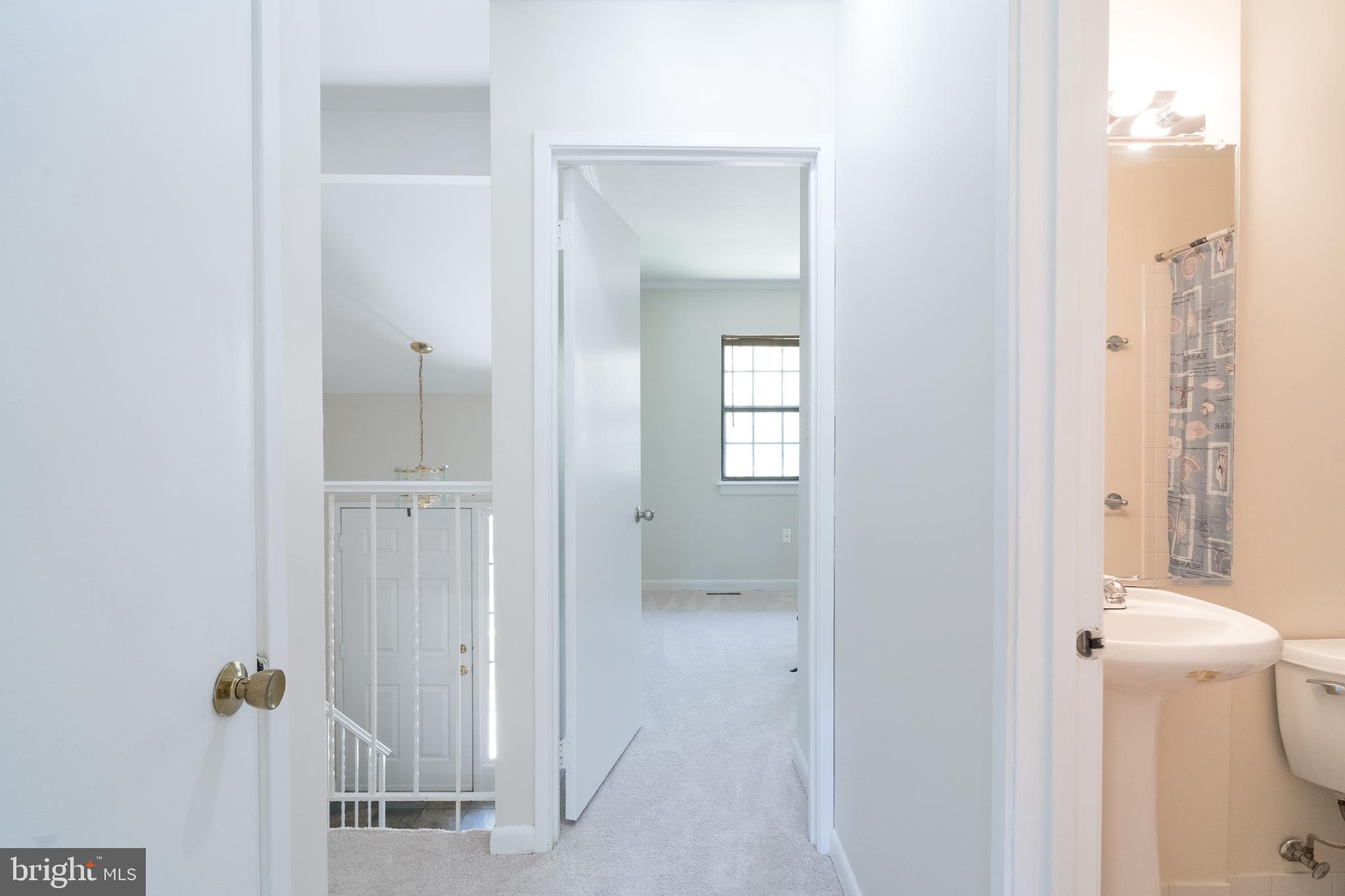 2038 Headlands Circle Reston, VA 20191 - Photo 19 of 56 Gallery Image 19