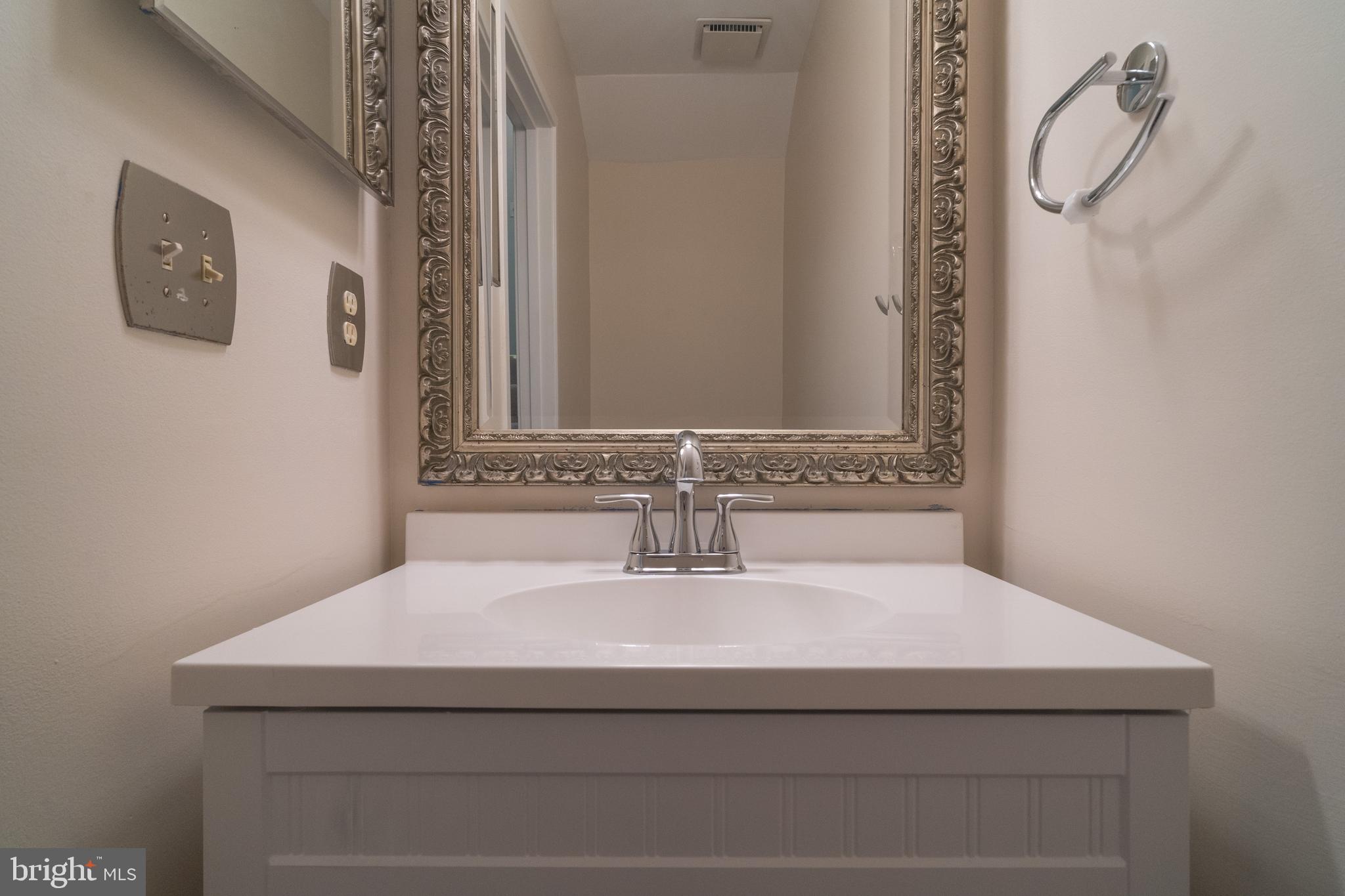 2038 Headlands Circle Reston, VA 20191 - Photo 40 of 56 Gallery Image 40