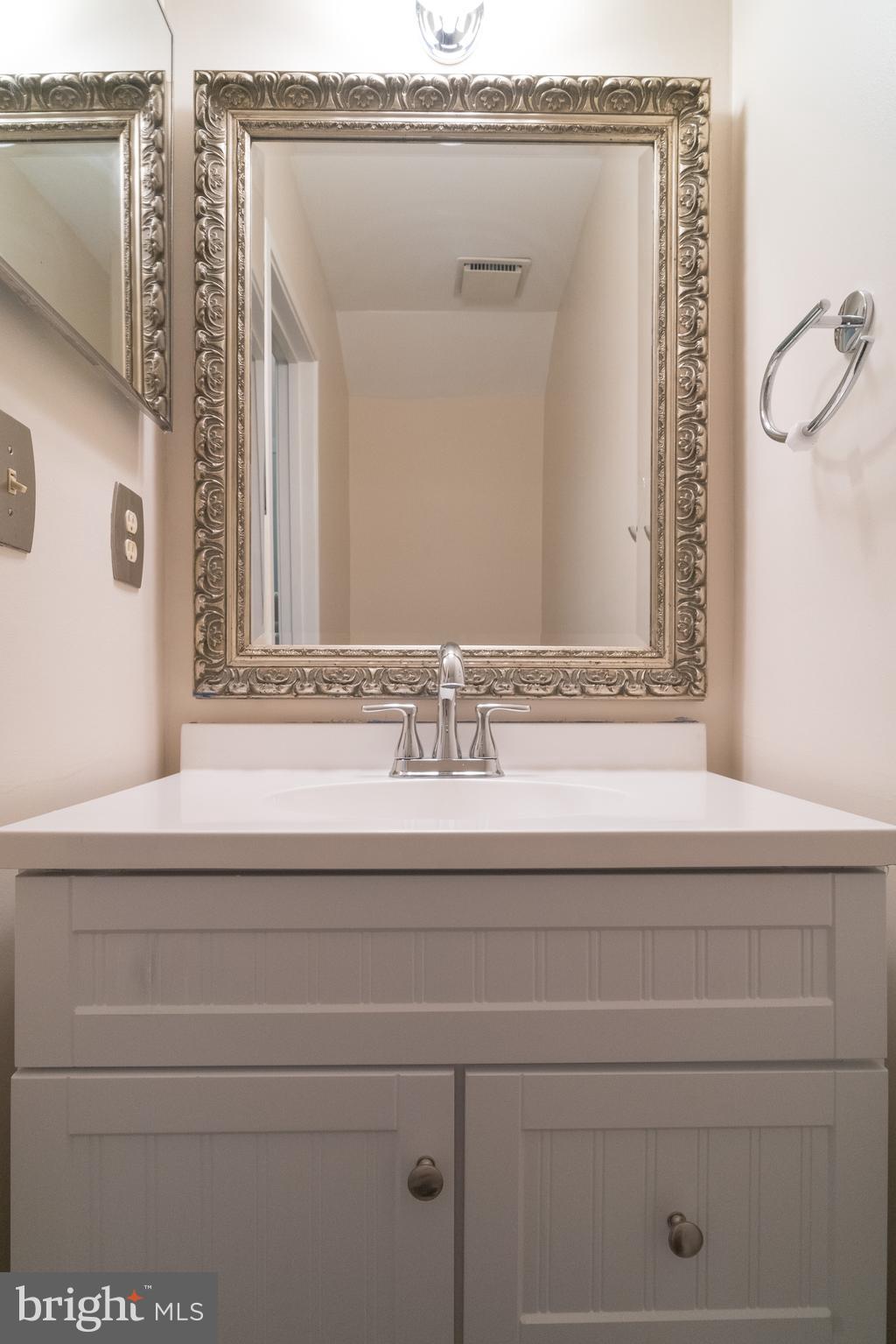 2038 Headlands Circle Reston, VA 20191 - Photo 41 of 56 Gallery Image 41