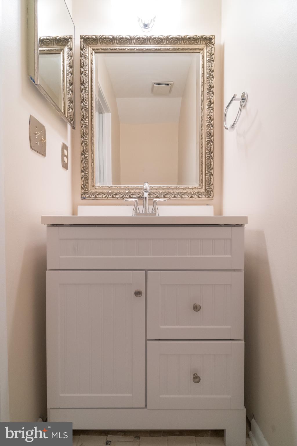 2038 Headlands Circle Reston, VA 20191 - Photo 42 of 56 Gallery Image 42