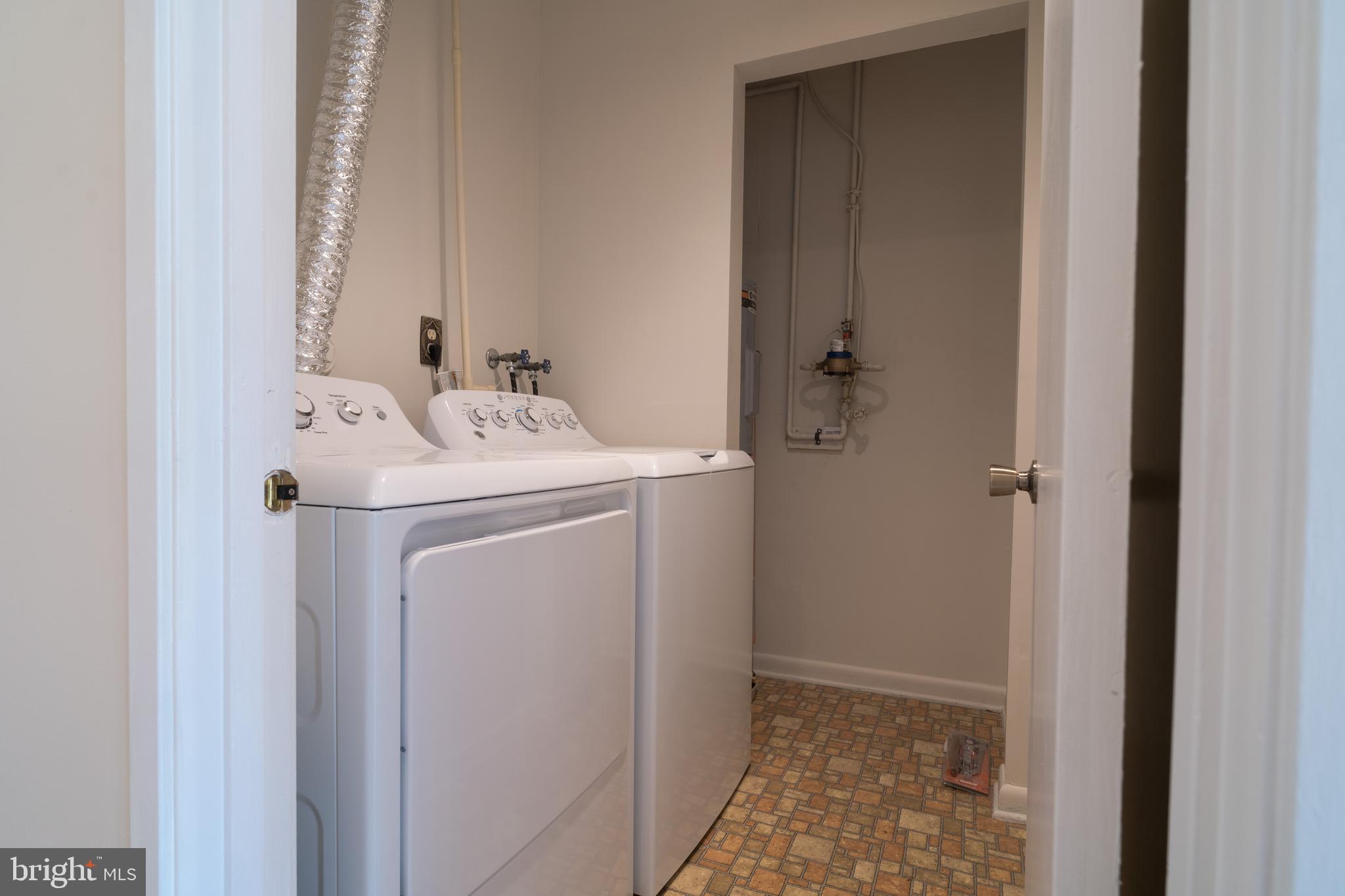 2038 Headlands Circle Reston, VA 20191 - Photo 51 of 56 Gallery Image 51