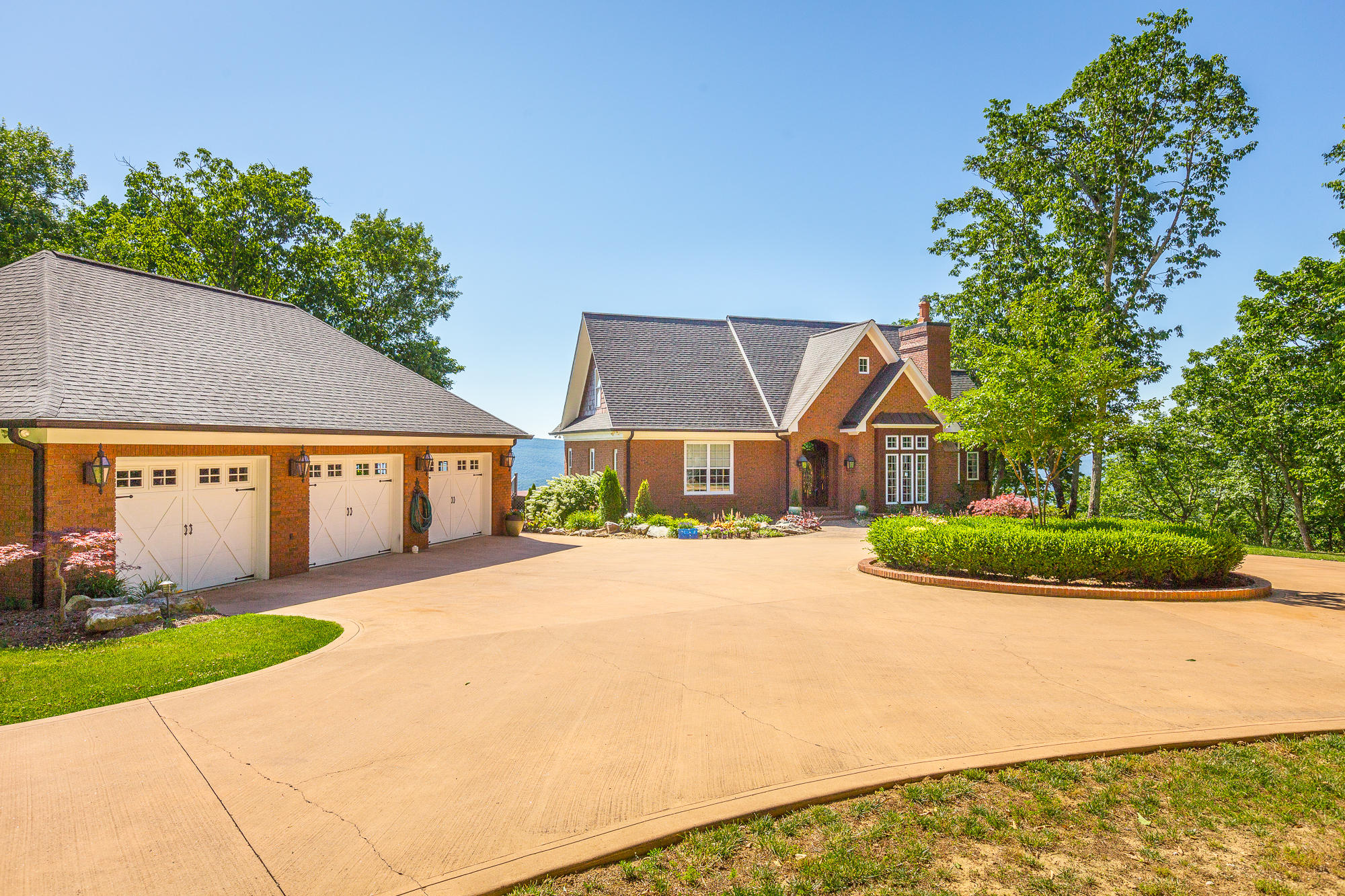 270 Aviator Drive Rising Fawn, GA 30738 - Photo 1 of 46 House and garage