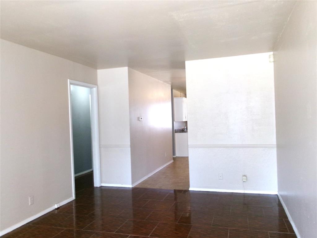 4204 Burke Road Fort Worth, TX 76119 - Photo 8 of 35 Gallery Image 8
