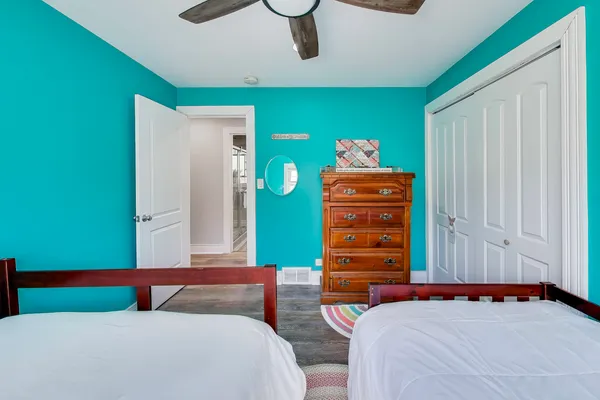 $450,000 | 8407 North Olcott Avenue, Niles, IL 60714