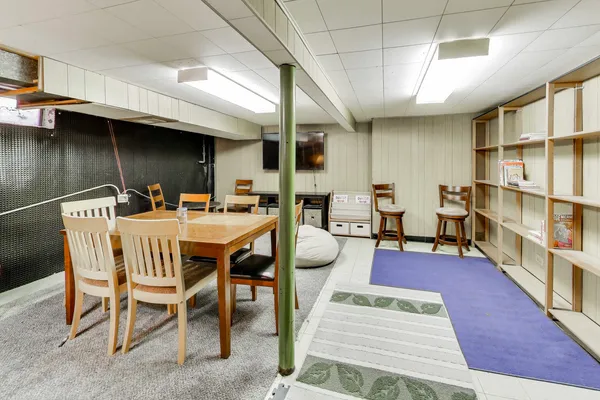 $450,000 | 8407 North Olcott Avenue, Niles, IL 60714