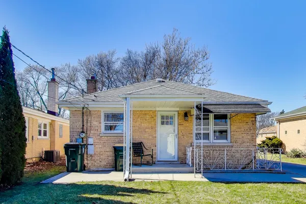 $450,000 | 8407 North Olcott Avenue, Niles, IL 60714