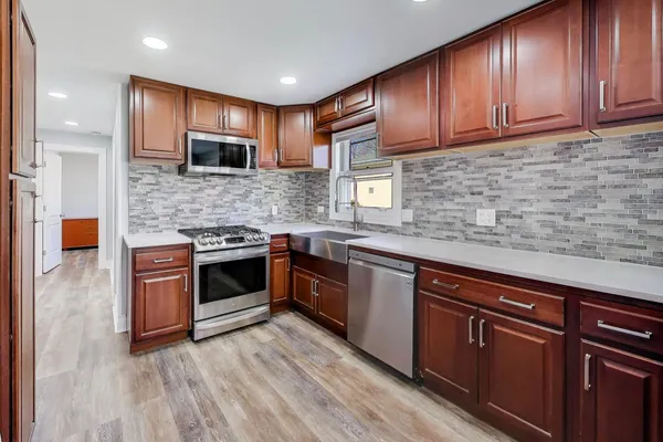 $450,000 | 8407 North Olcott Avenue, Niles, IL 60714