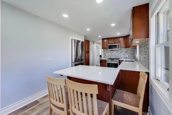 $450,000 | 8407 North Olcott Avenue, Niles, IL 60714