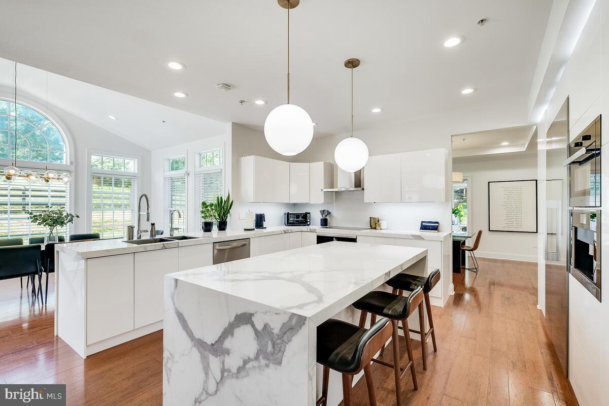 13134 Brandon Way Road Darnestown, MD 20878 - Photo 15 of 69 Waterfall Island