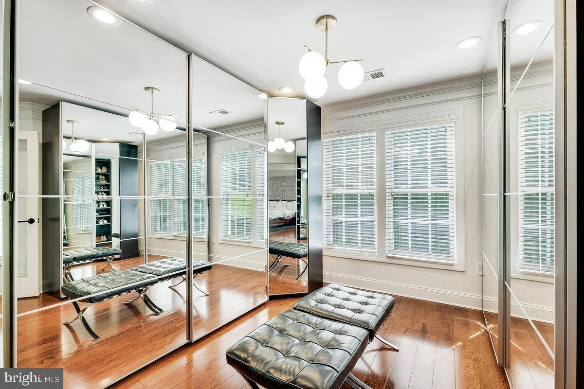 13134 Brandon Way Road Darnestown, MD 20878 - Photo 29 of 69 Walk-In Closet/Dressing Area