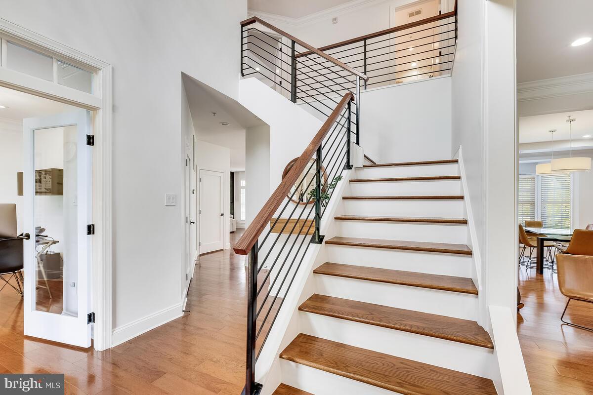 13134 Brandon Way Road Darnestown, MD 20878 - Photo 7 of 69 Entrance w/ Soaring Ceilings
