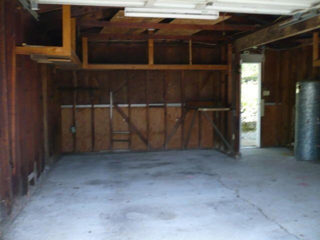 20140 Old Alturas Road Redding, CA 96003 - Photo 11 of 12 Interior Garage