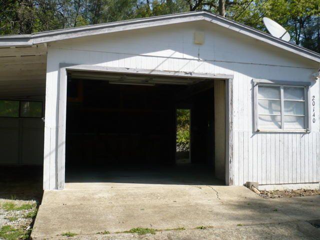 20140 Old Alturas Road Redding, CA 96003 - Photo 10 of 12 Garage & Carport