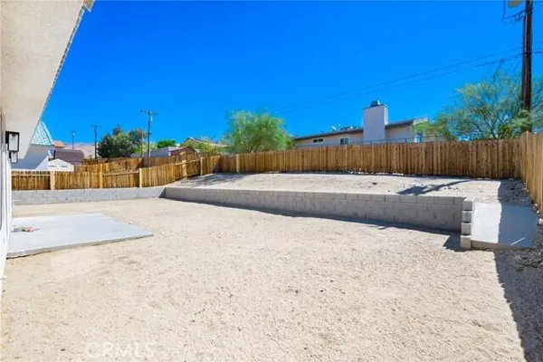 $3,100 | 12920 Maui Way, Desert Hot Springs, CA 92240