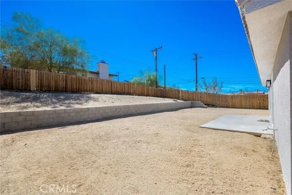 $3,100 | 12920 Maui Way, Desert Hot Springs, CA 92240