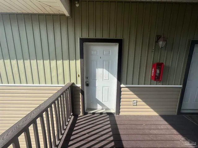 $1,400 | 7071 Lake Joanne Drive, Unit 1D, Pensacola, FL 32506