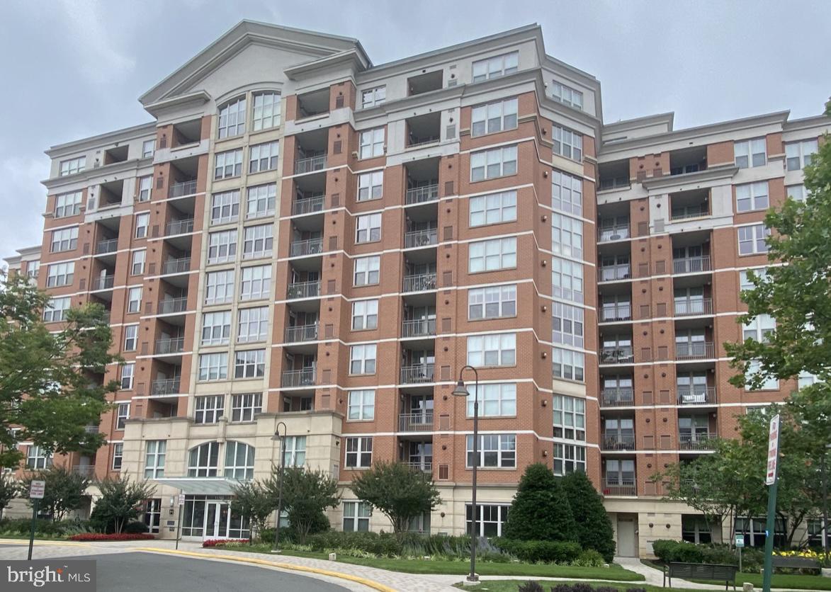 11760 Sunrise Valley Drive, Unit 809 Reston, VA 20191 - Photo 15 of 15 front view of a building