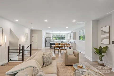 $840,000 | 3538 Saker Lane, Charlotte, NC 28211