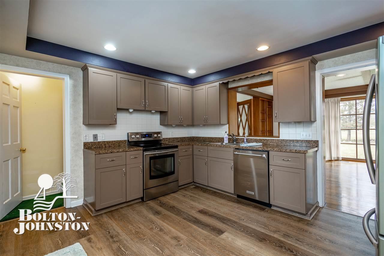 376 Moross Road Grosse Pointe Farms, MI 48236 - Photo 6 of 62