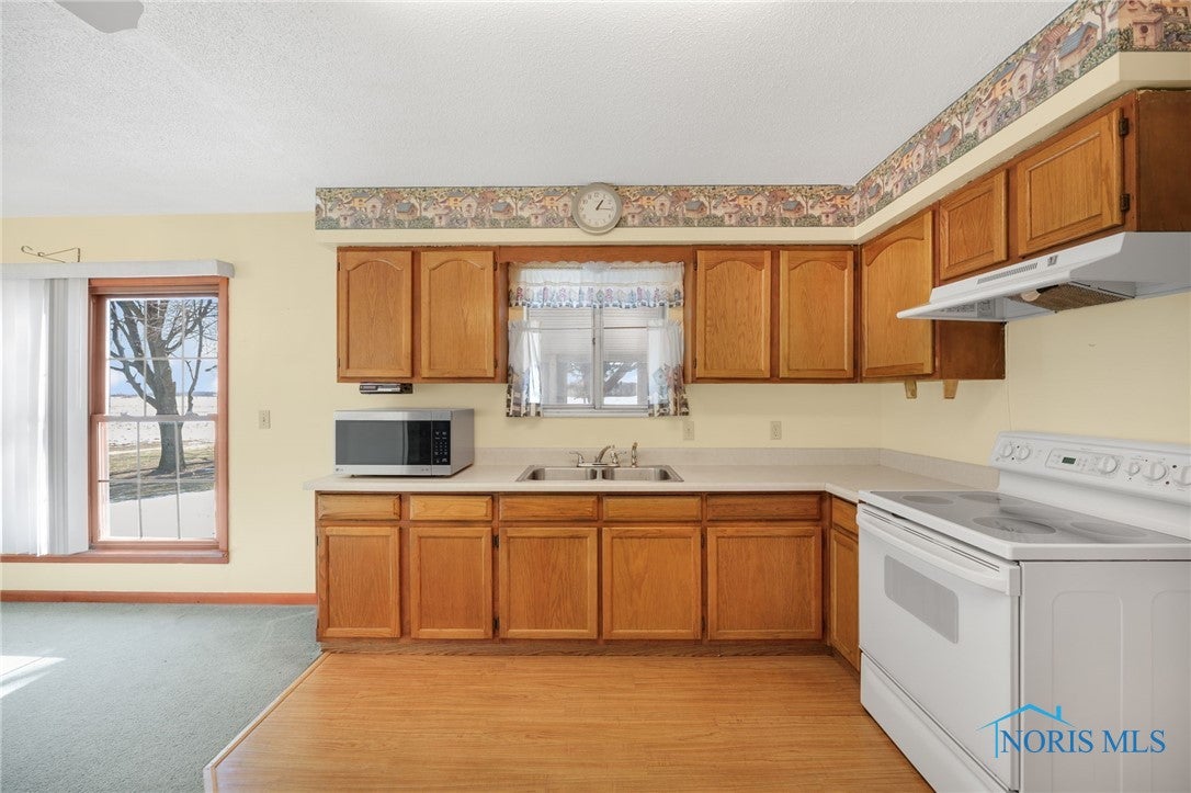 13881 Defiance Pike Rudolph, OH 43462 - Photo 13 of 37 Gallery Image 13