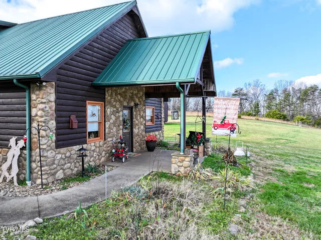 $489,900 | 1345 Midway Road, Midway, TN 37809