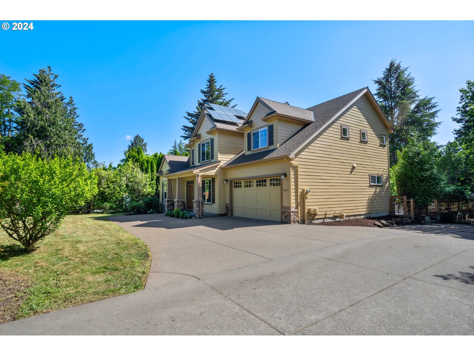 8230 Southwest Sorrento Road Beaverton, OR 97008 - Photo 3 of 32 Gallery Image 3