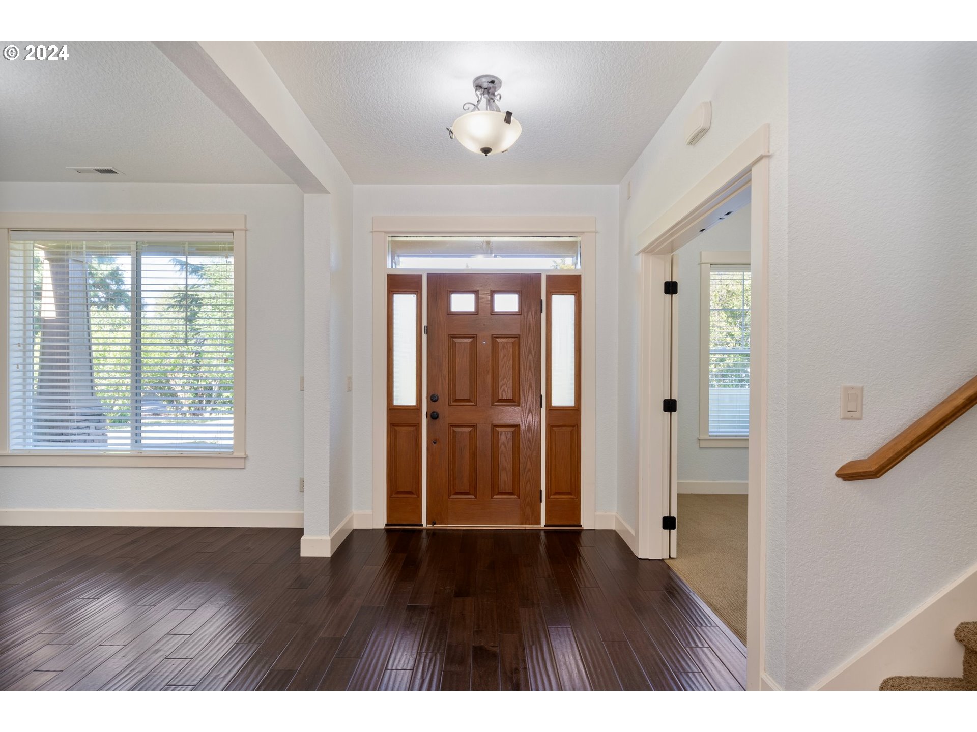 8230 Southwest Sorrento Road Beaverton, OR 97008 - Photo 5 of 32 Gallery Image 5
