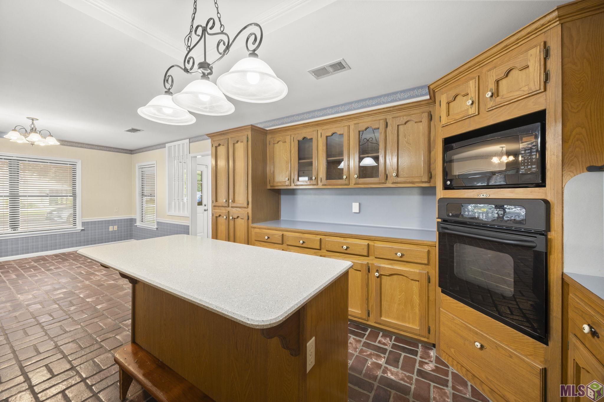 42090 Devall Road Prairieville, LA 70769 - Photo 9 of 28 Gallery Image 9