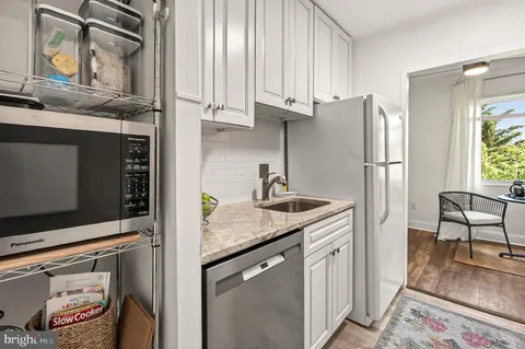$228,000 | 3701 5th Street South, Unit 501, Arlington, VA 22204