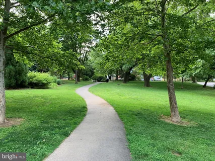 $228,000 | 3701 5th Street South, Unit 501, Arlington, VA 22204