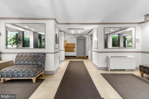 $228,000 | 3701 5th Street South, Unit 501, Arlington, VA 22204