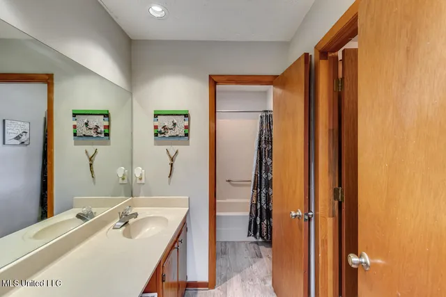 $185,000 | 180 Alton Circle, Benton, MS 39039