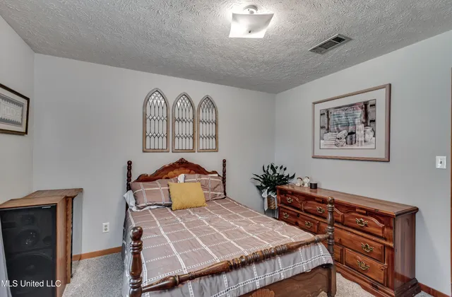 $185,000 | 180 Alton Circle, Benton, MS 39039