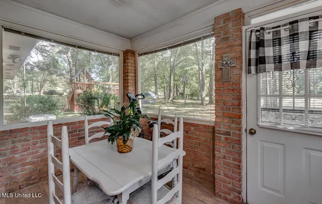 $185,000 | 180 Alton Circle, Benton, MS 39039