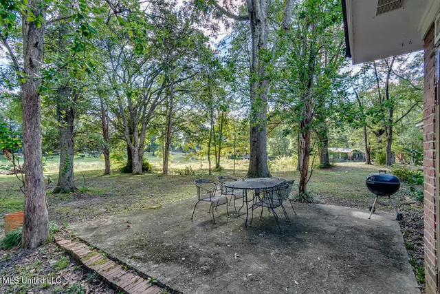 $185,000 | 180 Alton Circle, Benton, MS 39039